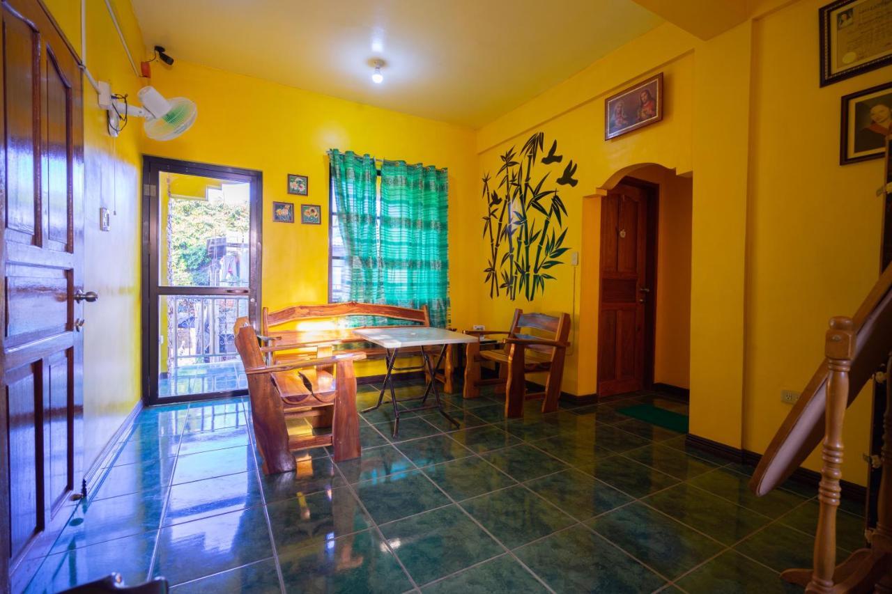 Joval Homestay Coron Bagian luar foto