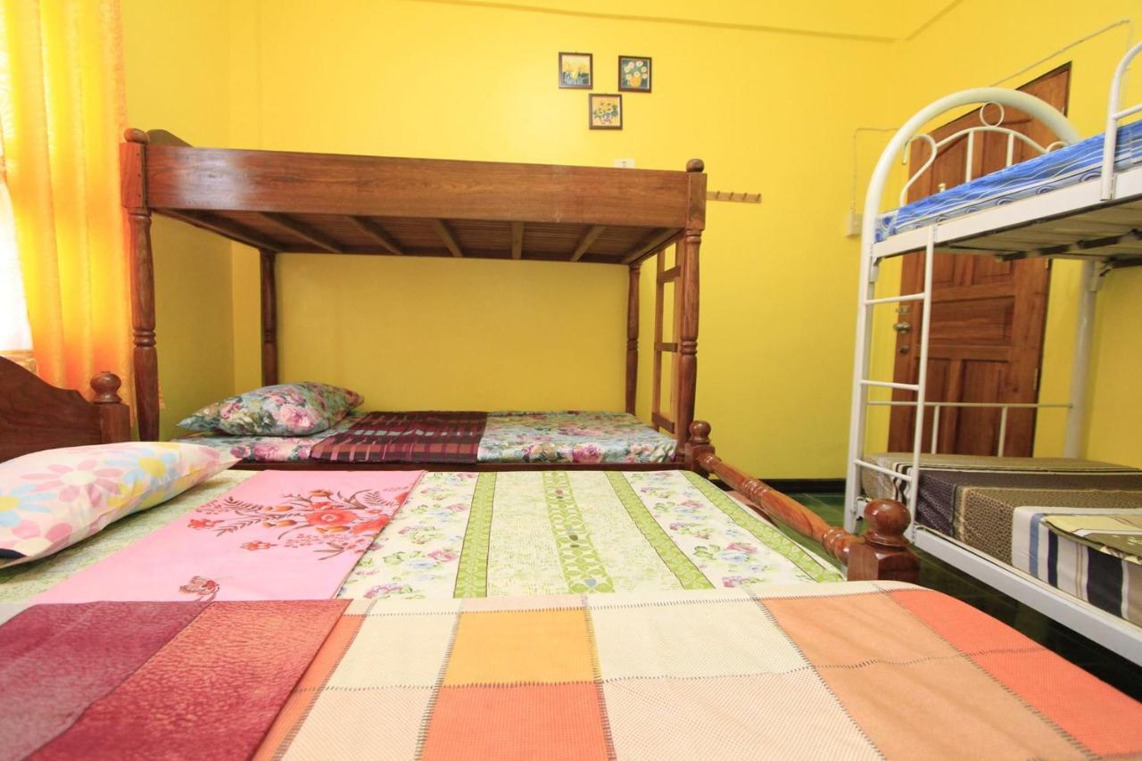 Joval Homestay Coron Bagian luar foto