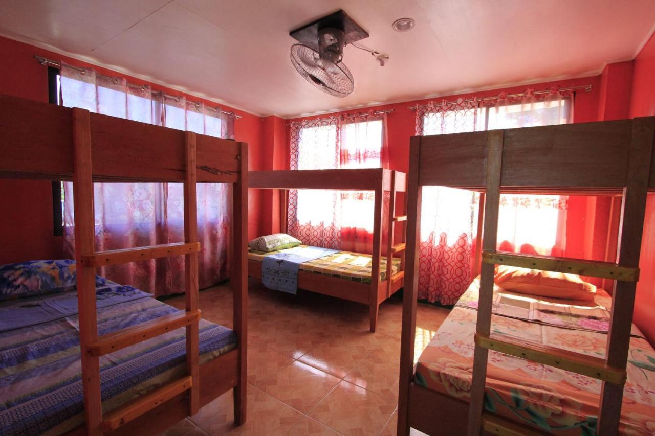 Joval Homestay Coron Bagian luar foto