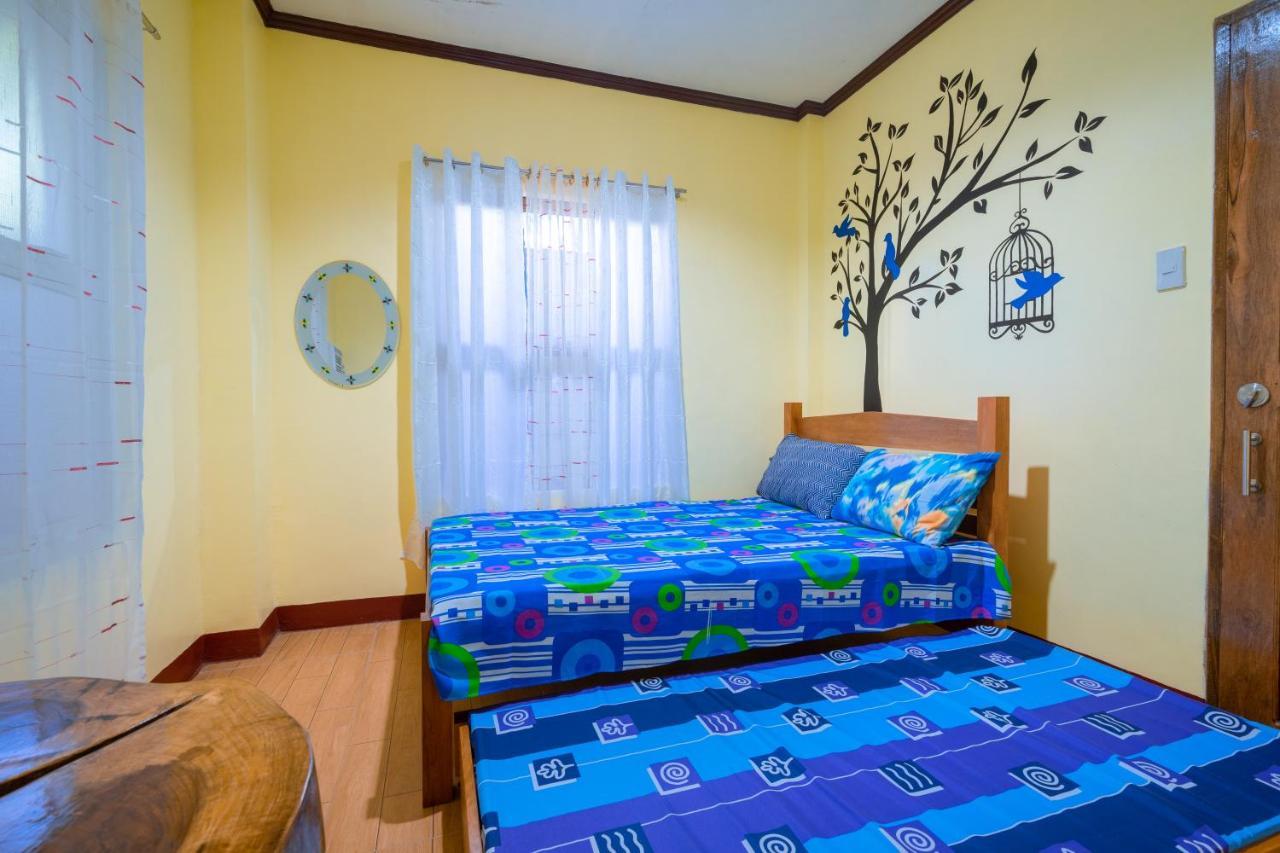 Joval Homestay Coron Bagian luar foto